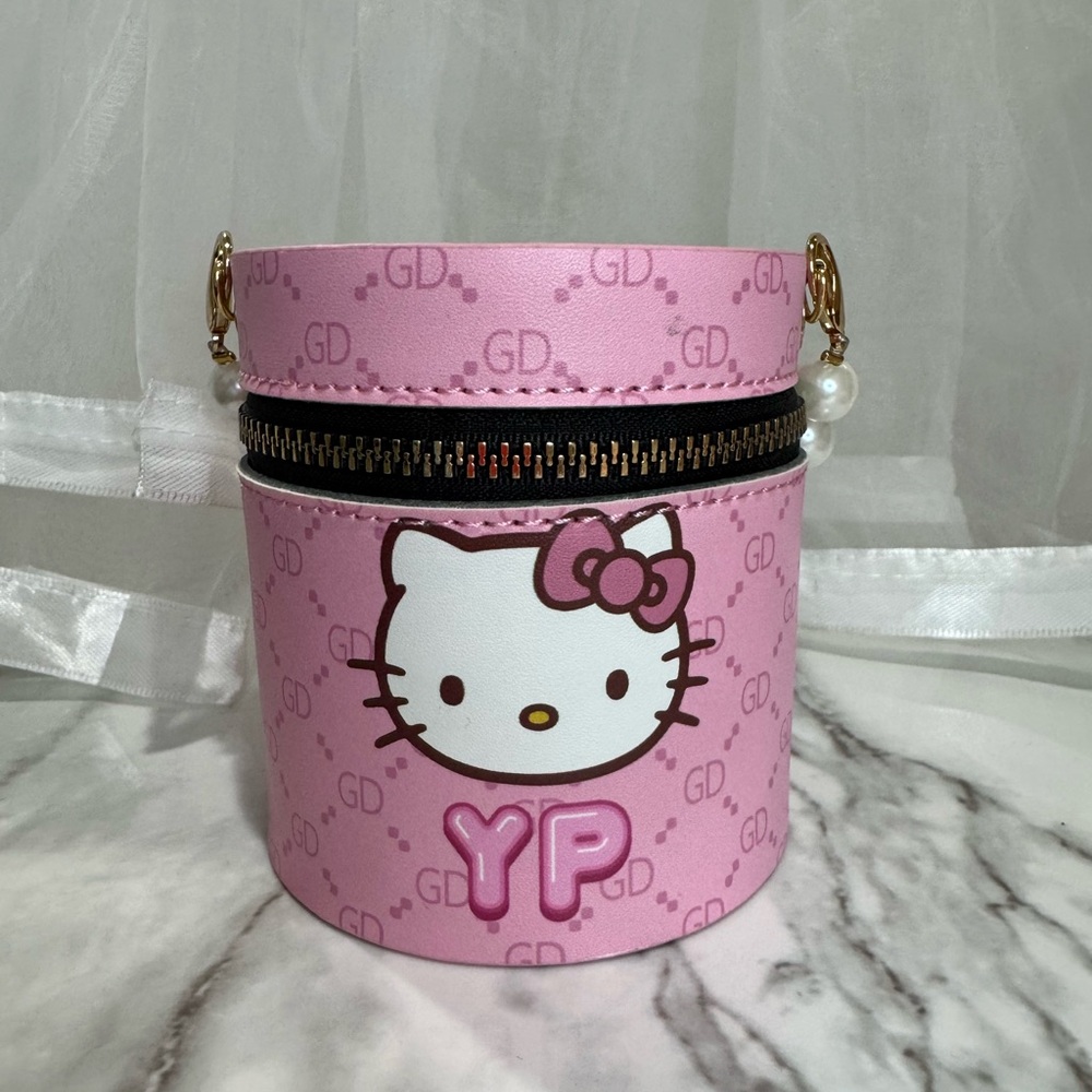 Hello Kitty Kids Accessory Bag